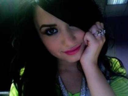 LPENPICRZWSHAVHCMUS - Demi Lovato