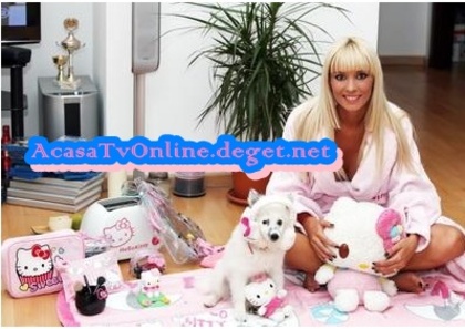 6 - Diana Dumitrescu si Hello Kitty