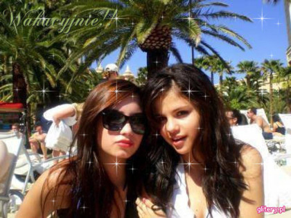 Demi And Selly - x - Demetria LovatO