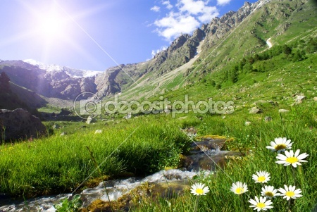 dep_1095515-Mountain-landscape