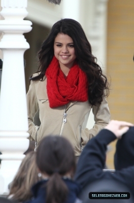 normal_selena-gomez-002 - Buna