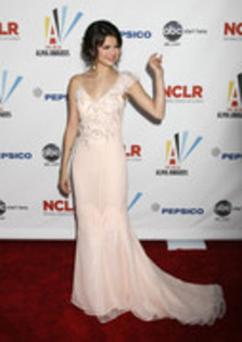 28119270_CSVADRIFH - x 2009 ALMA Awards - Arrivals 2