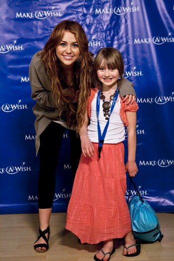 I met my Fans at Make a wish - My Pics