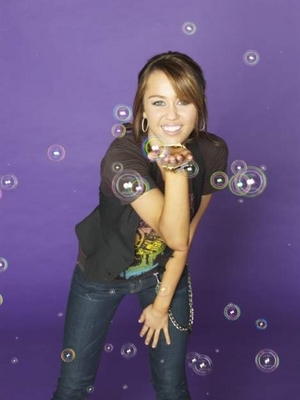 Miley Cyrus Photoshoot 002 (5)