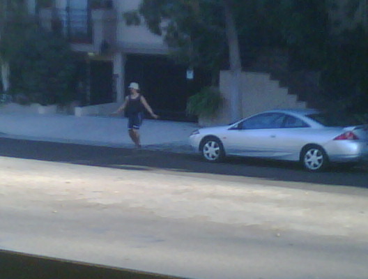 I've been watching this guy jump rope on the side of the street. - Personal Pics