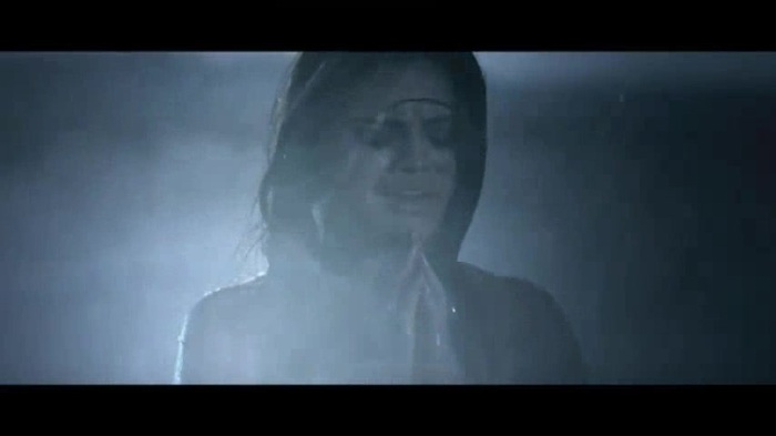 Selena Gomez & The Scene - A Year Without Rain 596