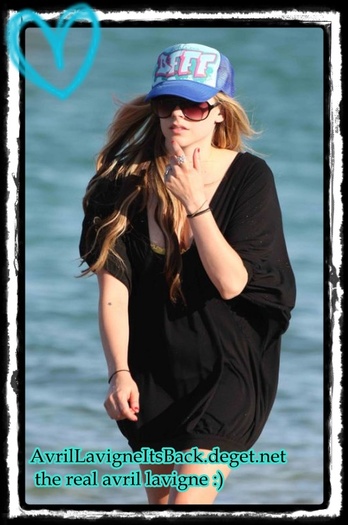 avrilzz love u so much - my avril is here with us