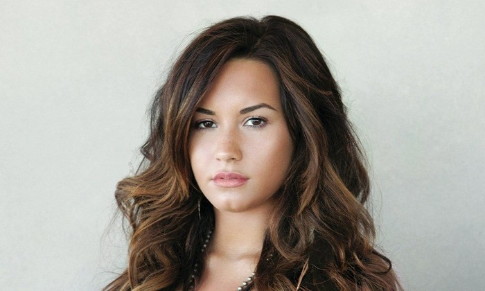 Demi-Photoshoots-H-Walsh-2011-demi-lovato-26646956-800-480