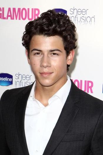 JW_NickGlamour-MQ-0607_0013 - Nick-at the Glamour Women of the Year Awards