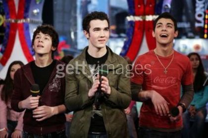 7 - MTV TRL With The Jonas Brothers