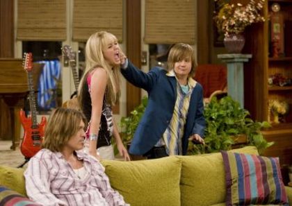  - Hannah Montana Season 2 Episode 24 - You Didnt Say It Was Your Birthday