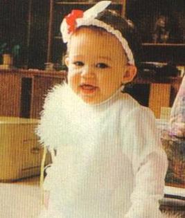 Miley (one year) - Photos with Miley when she was young