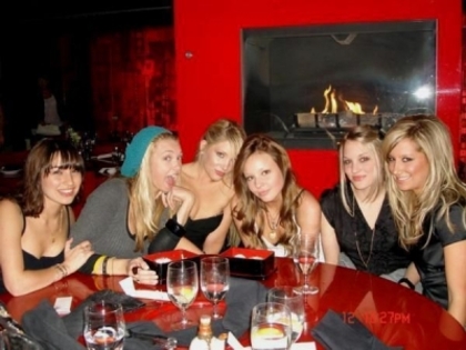 girls night out - Rare pictures