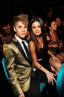 normal_028 - Selena Gomez Award Shows 2O11 May 22 Billboard Awards