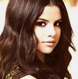 Icon with Selena > Round and Round