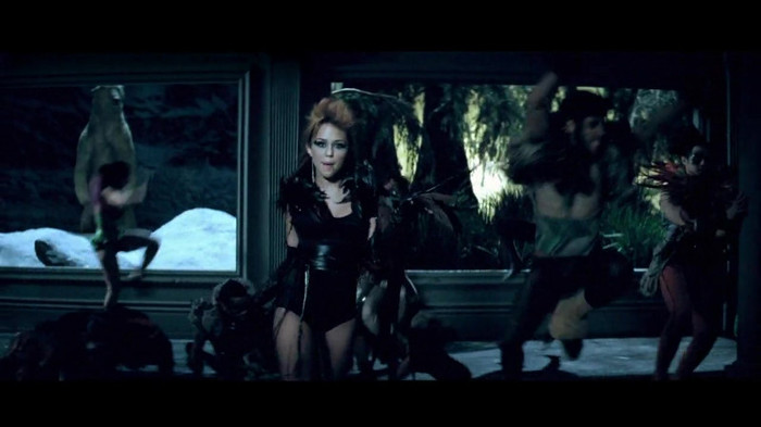 Miley Cyrus - Can\'t Be Tamed 115