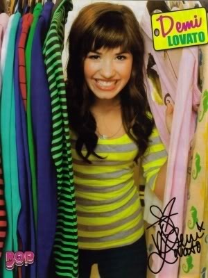 normal_photo_1_b8a96d4b8eac8b774-1 - demi lovato