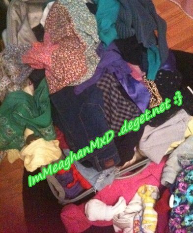 This is what it looks like when I try to pack for TWO MONTHS! Hahahaha - 0 Proofs xD