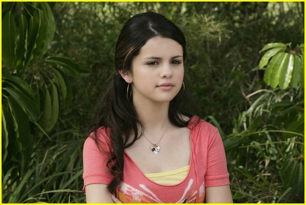 new-wizards-of-waverly-place-stills-12 - wizards of waverley place the movie