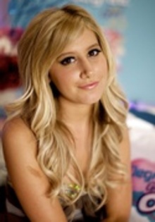  - Real Ashley Tisdale   WoW