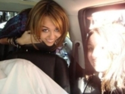 14484287_ZFPPVZFEA - miley cyrus rare and personals photos