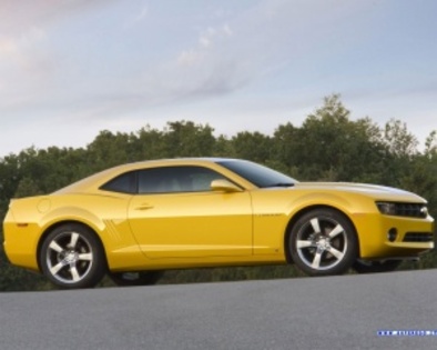 Chevrolet_camaro_RS-ok_2010_03