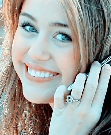 16154467_QNBKDYARW - Miley Ray Cyrus-A lovely and talented girl