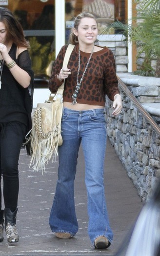 With Friends Go To Panera (14) - x Miley personal pics