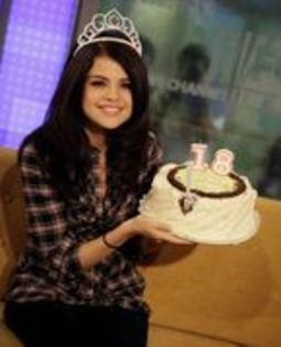 Selly Gomez is my angel (1295) - Some pics with Selena