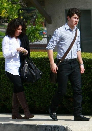 -Leaving-a-local-Church-in-Los-Angeles-CA-21-02-10-nick-jonas-10579159-359-512 - Leaving a church in Los Angeles