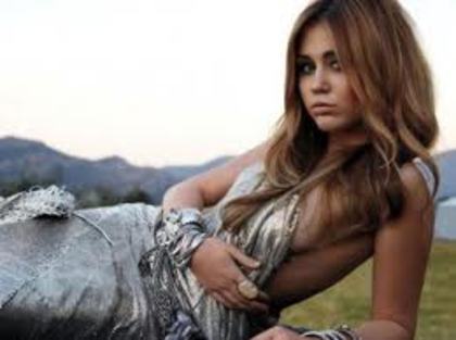 Photo shoot (cool picture) - x - For Miley Cyrus - x