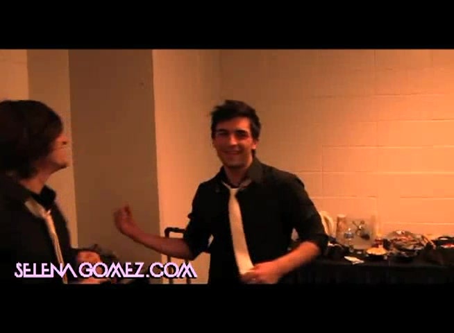 Behind the Scenes Jingle Ball 2010 226 - SG - Selly