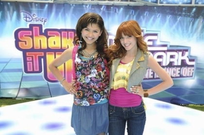 normal_Disneys-Shake-It-Up-7 - bella thorne-cece jones