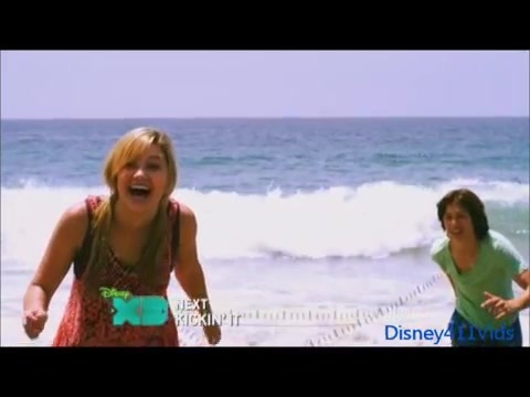 Disney XD\'s _Kickin\' It_ summer bumper with Leo Howard and Olivia Holt 049