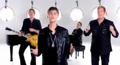 images (3) - Justin Bieber feat Rascal Flatts That Should Be Me