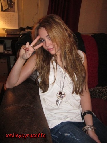 Peace & Love , Miley :)