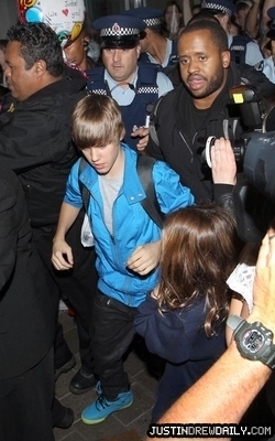 - 5 - Justin Bieber Arriving in Auckland-New Zealand