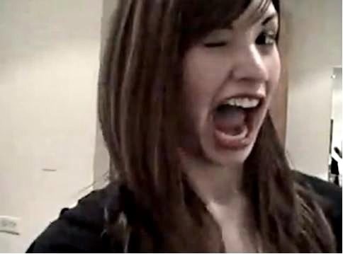 Demy smil3yD - Demi Lovato