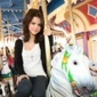 Selly Gomez is my angel (1096)