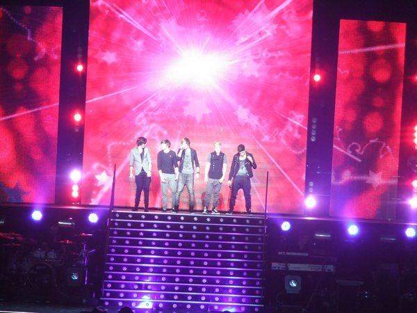 GMA008972 - x factor tour 2011