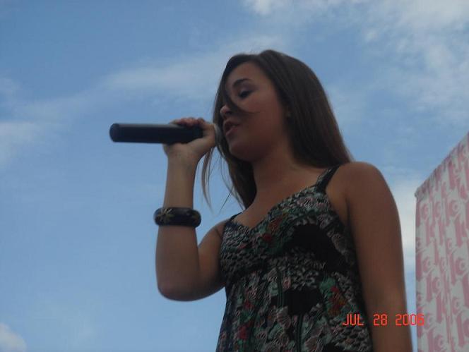 when I was a little child - At A Kelly Clarkson Concert Singing Contest - July 28th 2006