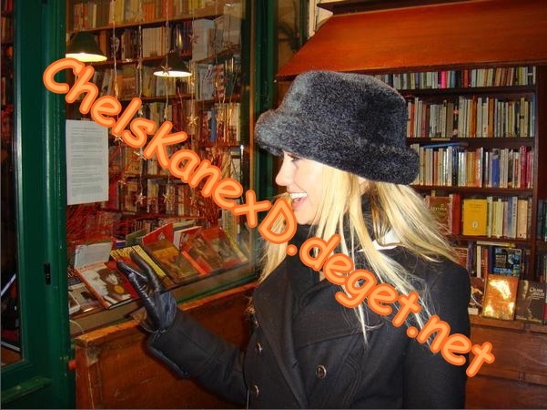 Shakespeare and Co Bookstore - Paris Trip