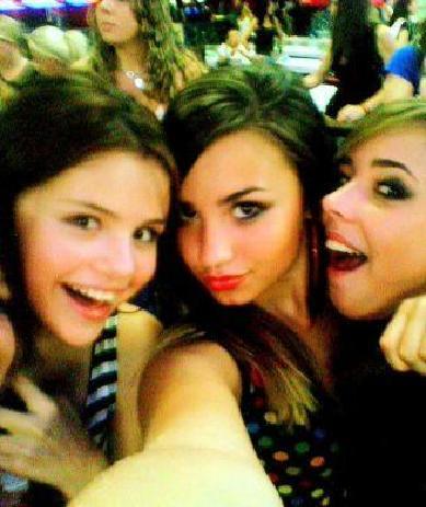 DEMI and her friends