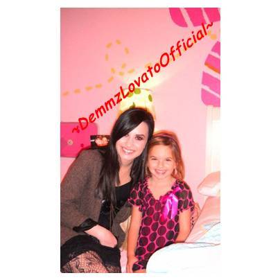 Lovato (3) - XxXDemi Lovato personal pictures