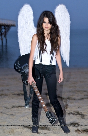 normal_005 - Selena Gomez cute angel