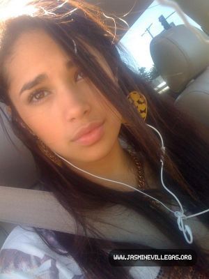 Jasmine Villegas Personal Photos (39)