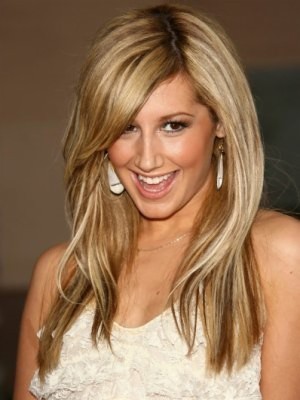 ashley-tisdale-laughing