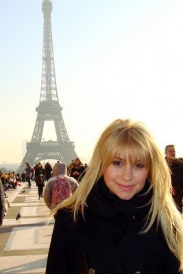 GMA_01 - In Paris January 2009