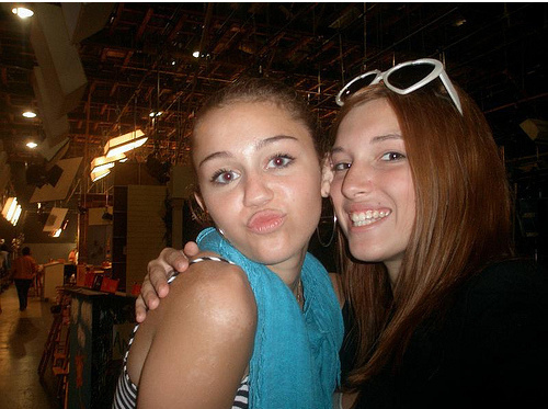 ZSGILULMKHPNGOGNZSA - Personal Pics with my favourite star-Miley
