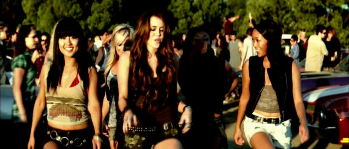 Miley Cyrus - Party In The U.S.A. 037